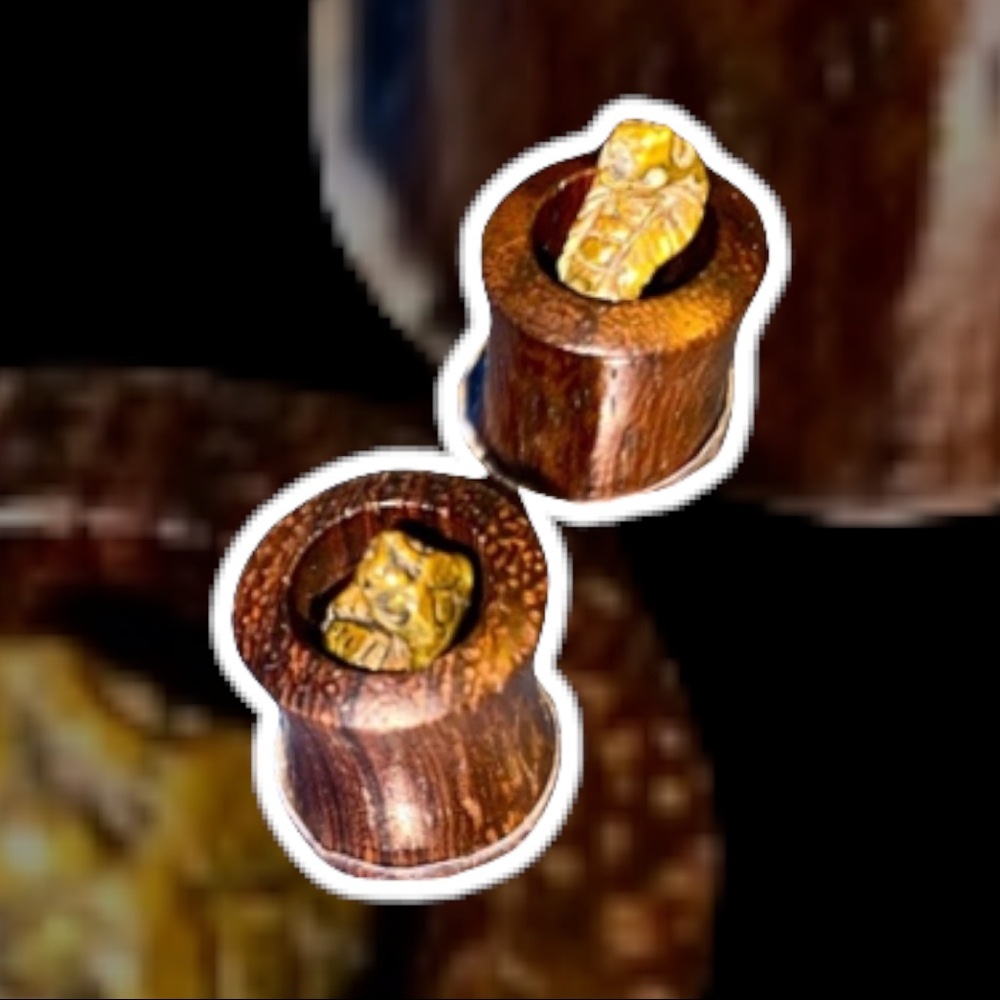 0g Wood Grain Cobra Plugs #10for$10